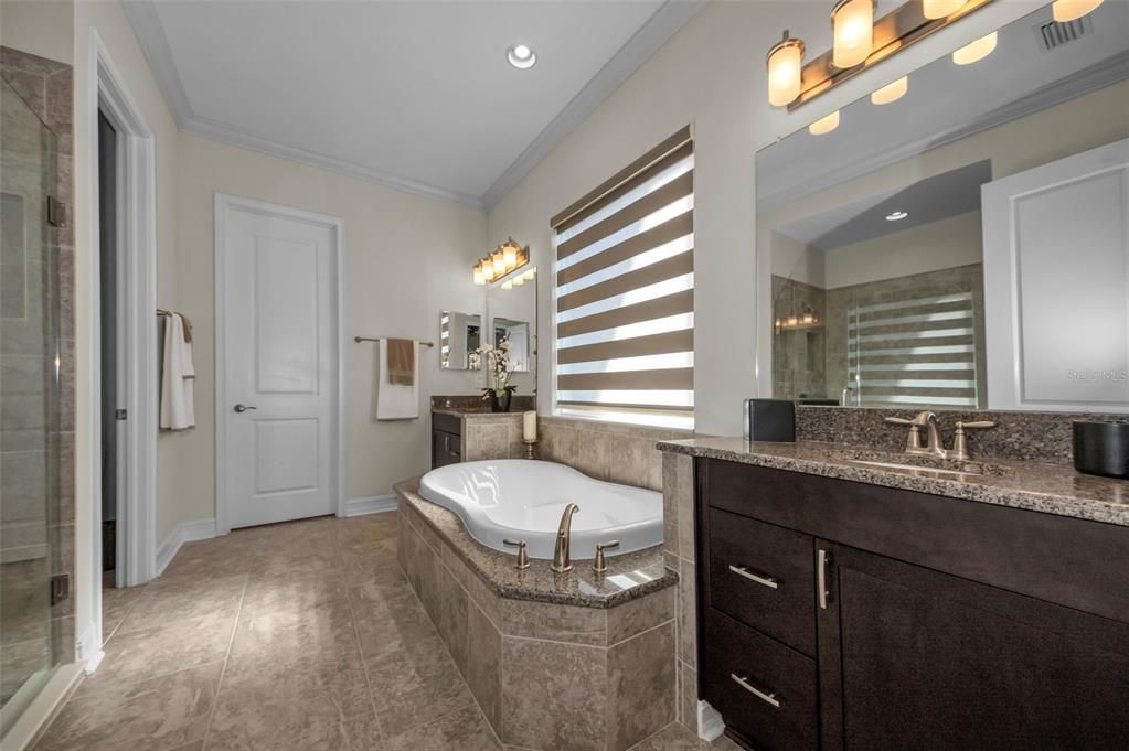 For Sale: $739,000 (4 beds, 3 baths, 2617 Square Feet)