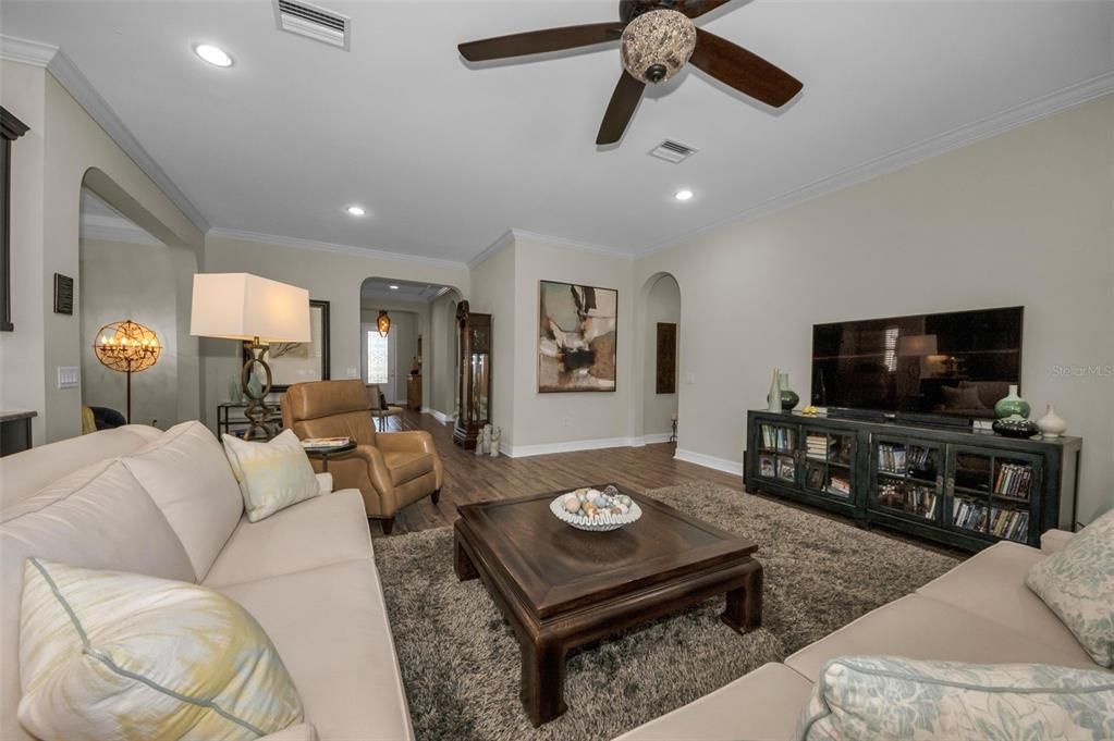 For Sale: $739,000 (4 beds, 3 baths, 2617 Square Feet)