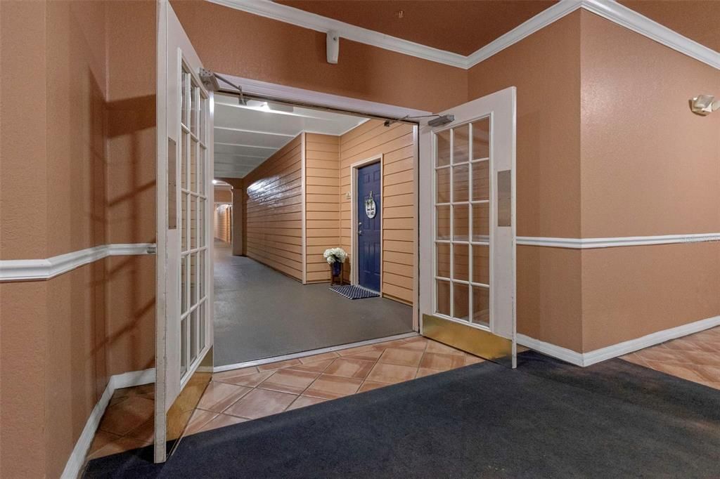 For Sale: $269,000 (1 beds, 1 baths, 654 Square Feet)