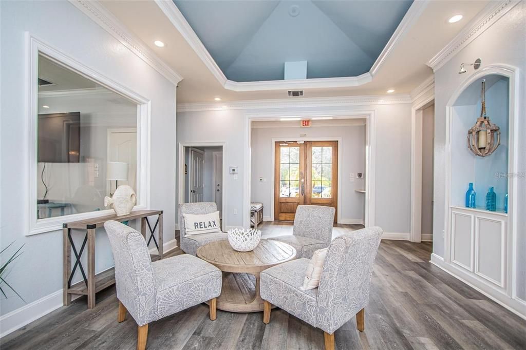 For Sale: $269,000 (1 beds, 1 baths, 654 Square Feet)