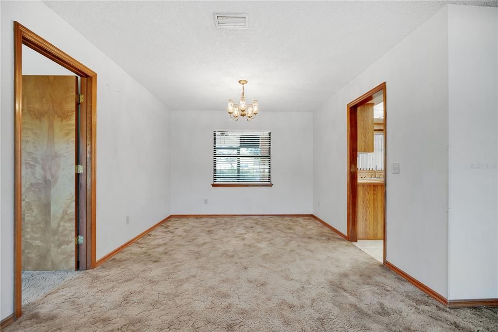 На продажу: $299,900 (3 спален, 2 ванн, 1741 Квадратных фут)