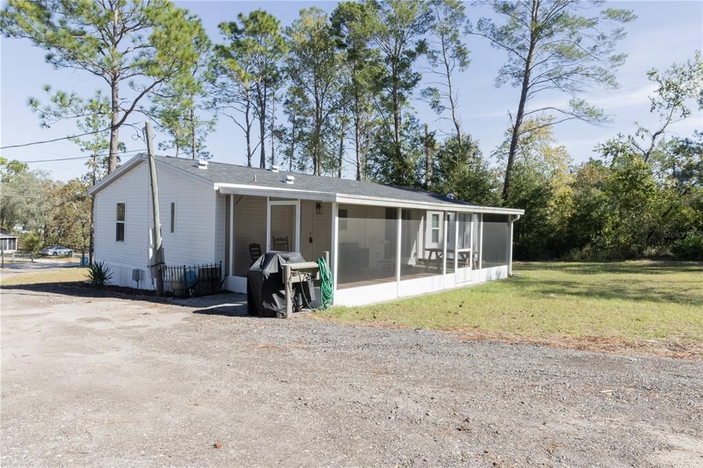 На продажу: $324,999 (3 спален, 2 ванн, 1152 Квадратных фут)