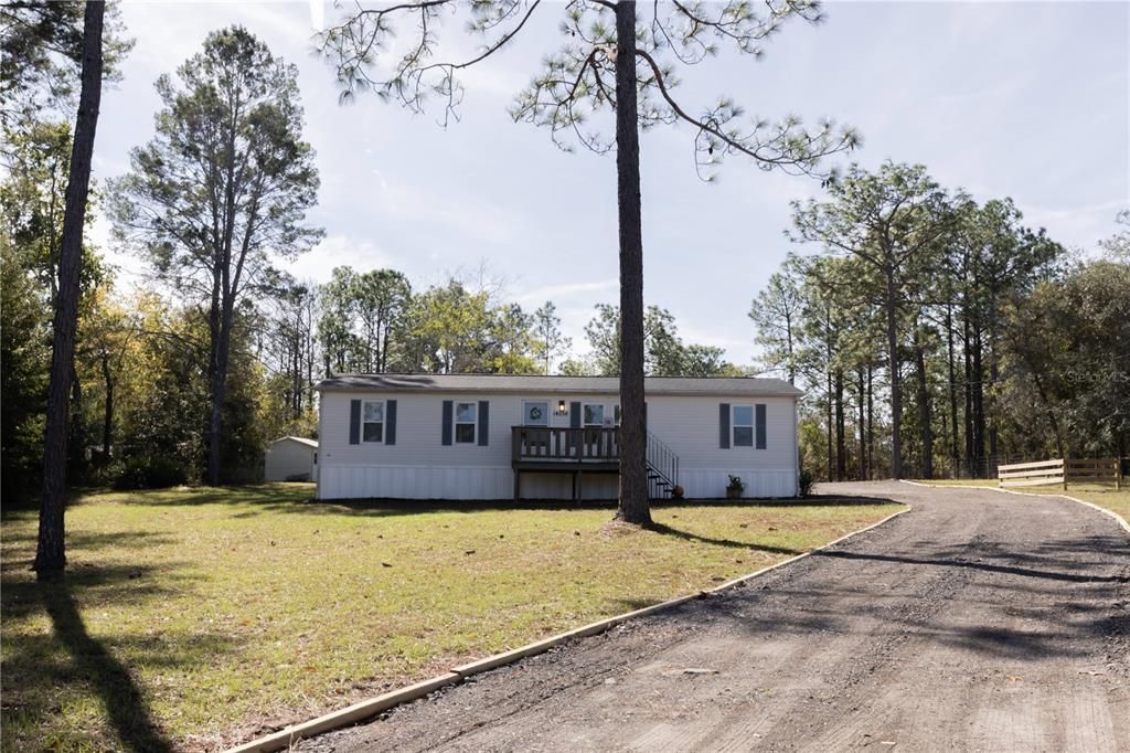 На продажу: $324,999 (3 спален, 2 ванн, 1152 Квадратных фут)