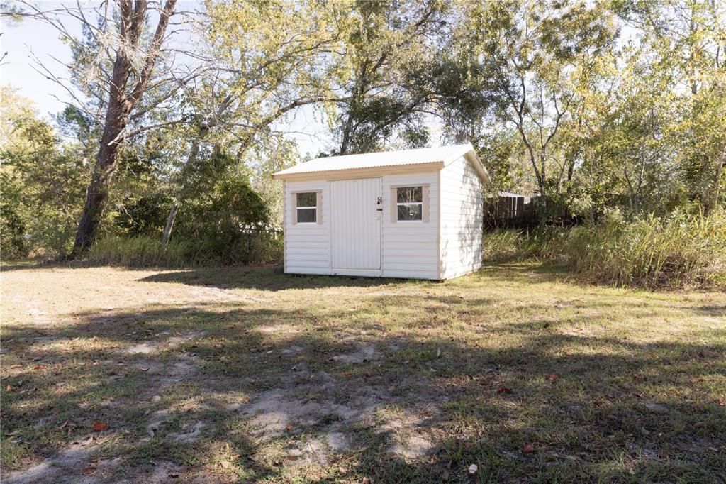 На продажу: $324,999 (3 спален, 2 ванн, 1152 Квадратных фут)