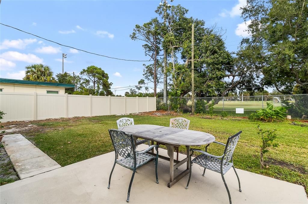 For Rent: $2,700 (3 beds, 2 baths, 1134 Square Feet)