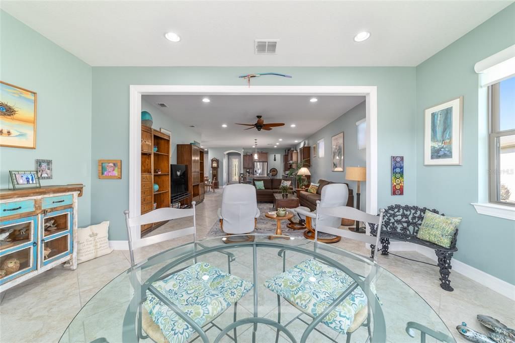 待售: $410,000 (2 贝兹, 2 浴室, 2164 平方英尺)