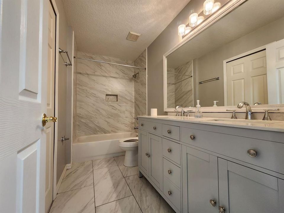 В аренду: $3,400 (4 спален, 2 ванн, 2310 Квадратных фут)