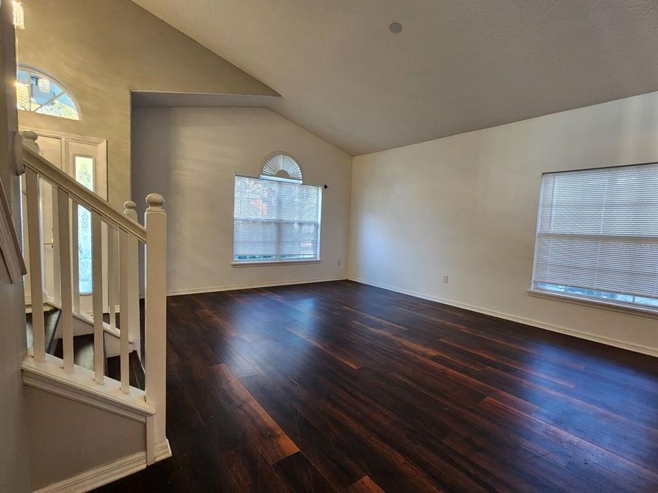 В аренду: $3,400 (4 спален, 2 ванн, 2310 Квадратных фут)