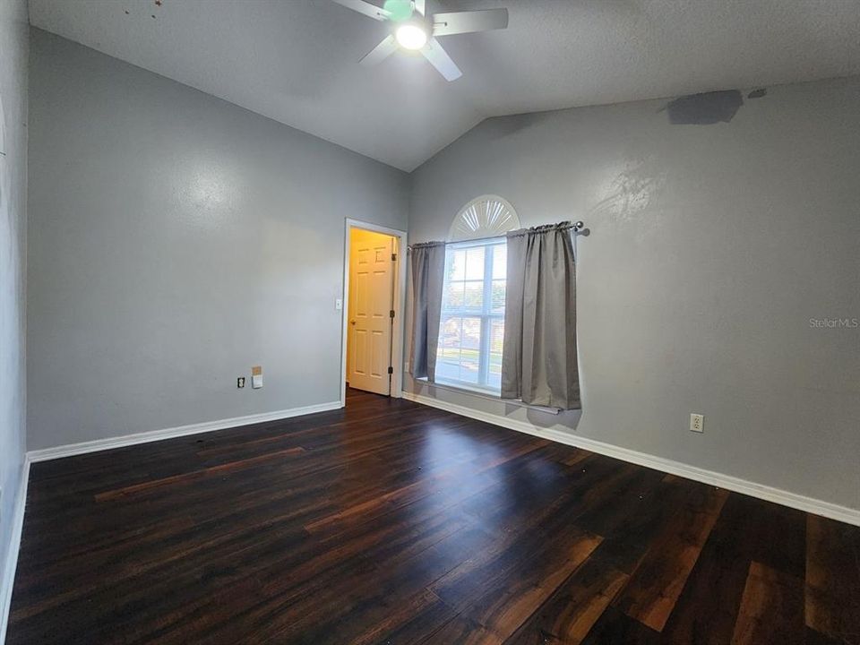 В аренду: $3,400 (4 спален, 2 ванн, 2310 Квадратных фут)