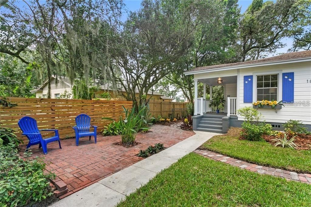 合同活跃: $450,000 (3 贝兹, 2 浴室, 1326 平方英尺)