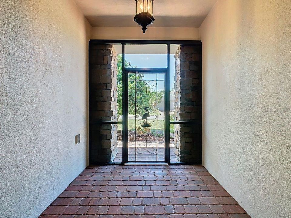 For Sale: $439,000 (2 beds, 2 baths, 2235 Square Feet)