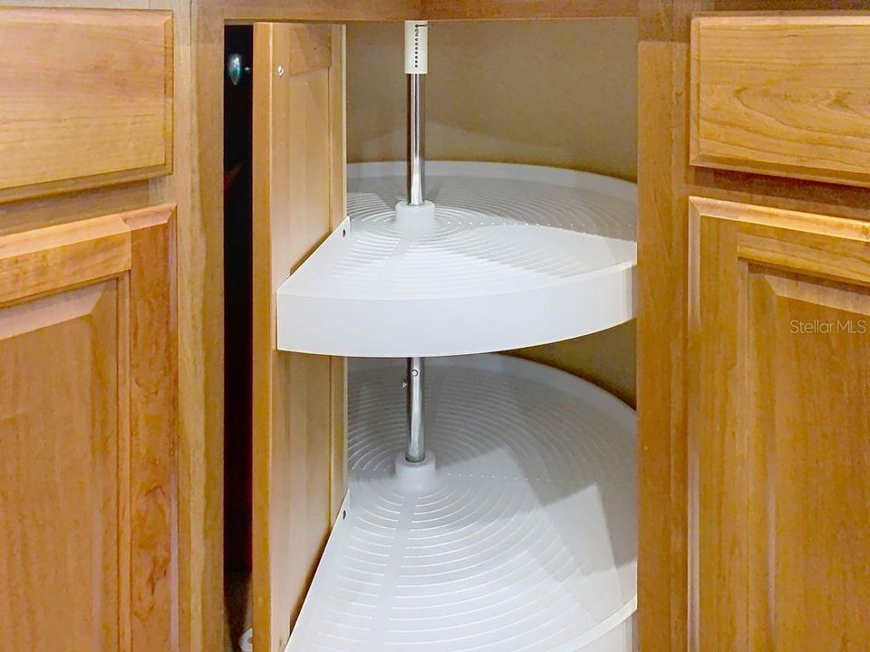 For Sale: $439,000 (2 beds, 2 baths, 2235 Square Feet)