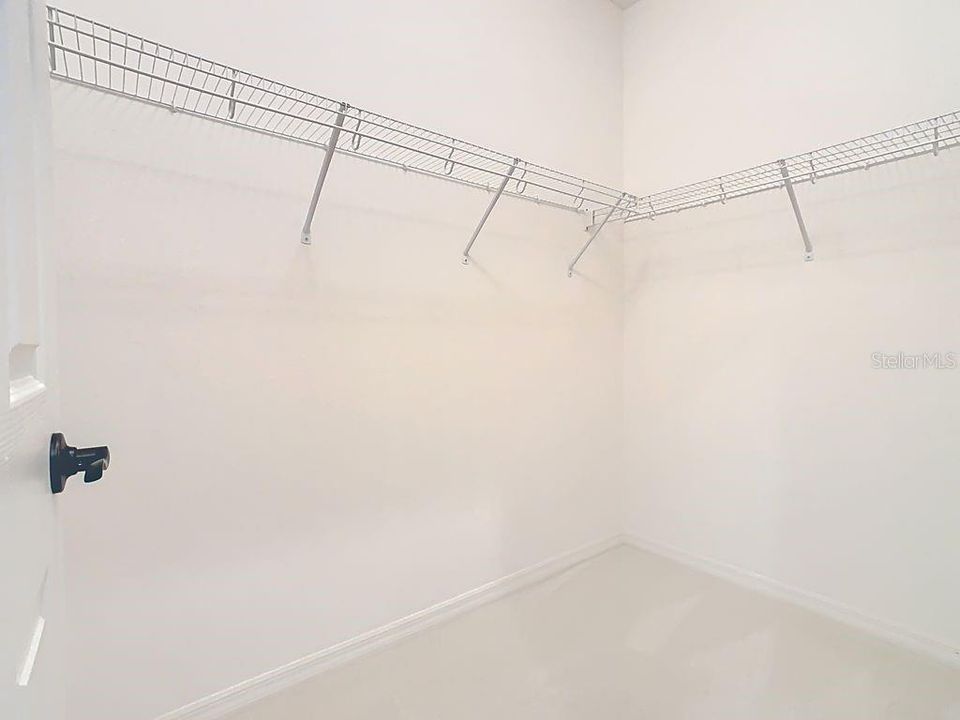 For Sale: $439,000 (2 beds, 2 baths, 2235 Square Feet)