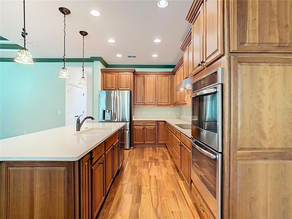 For Sale: $439,000 (2 beds, 2 baths, 2235 Square Feet)