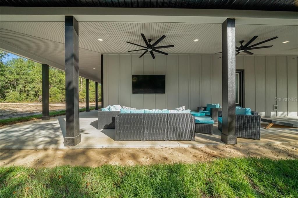 For Sale: $625,000 (2 beds, 2 baths, 1550 Square Feet)