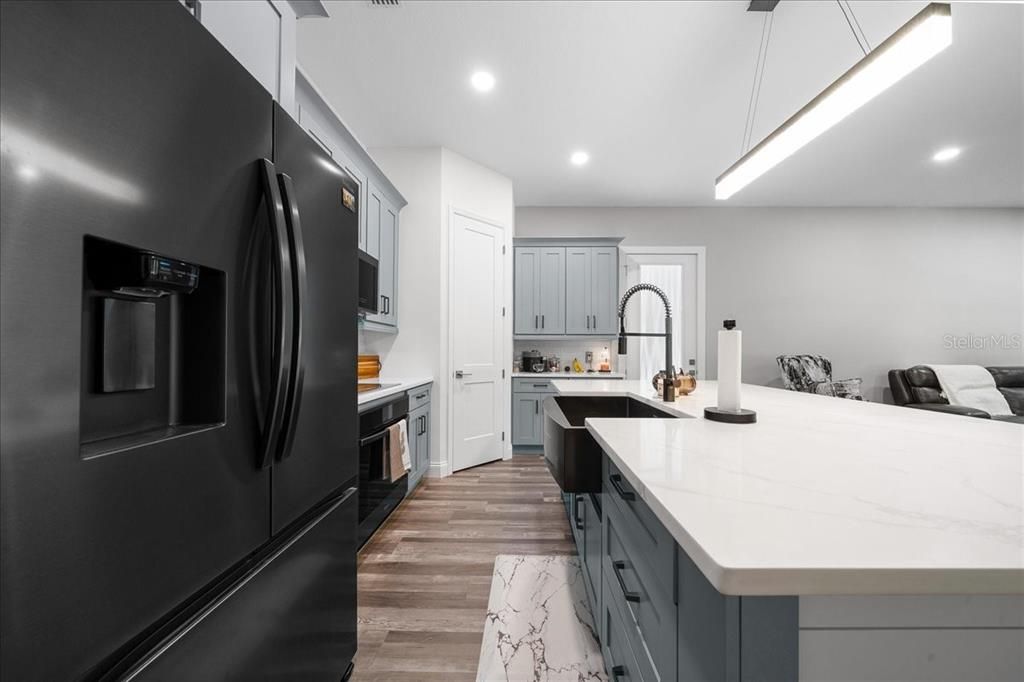 For Sale: $625,000 (2 beds, 2 baths, 1550 Square Feet)