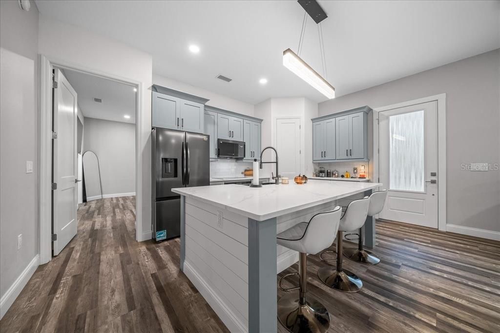 For Sale: $625,000 (2 beds, 2 baths, 1550 Square Feet)