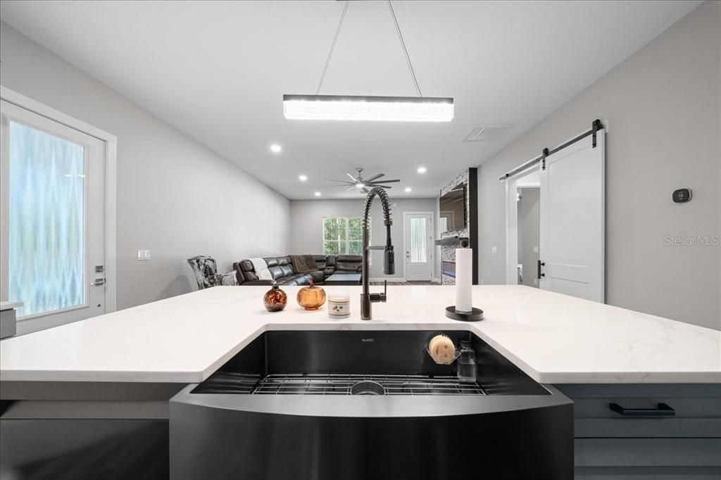 For Sale: $625,000 (2 beds, 2 baths, 1550 Square Feet)