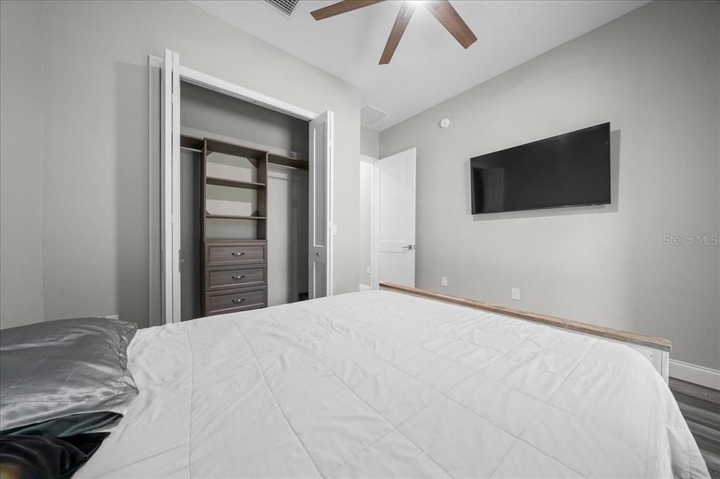 For Sale: $625,000 (2 beds, 2 baths, 1550 Square Feet)