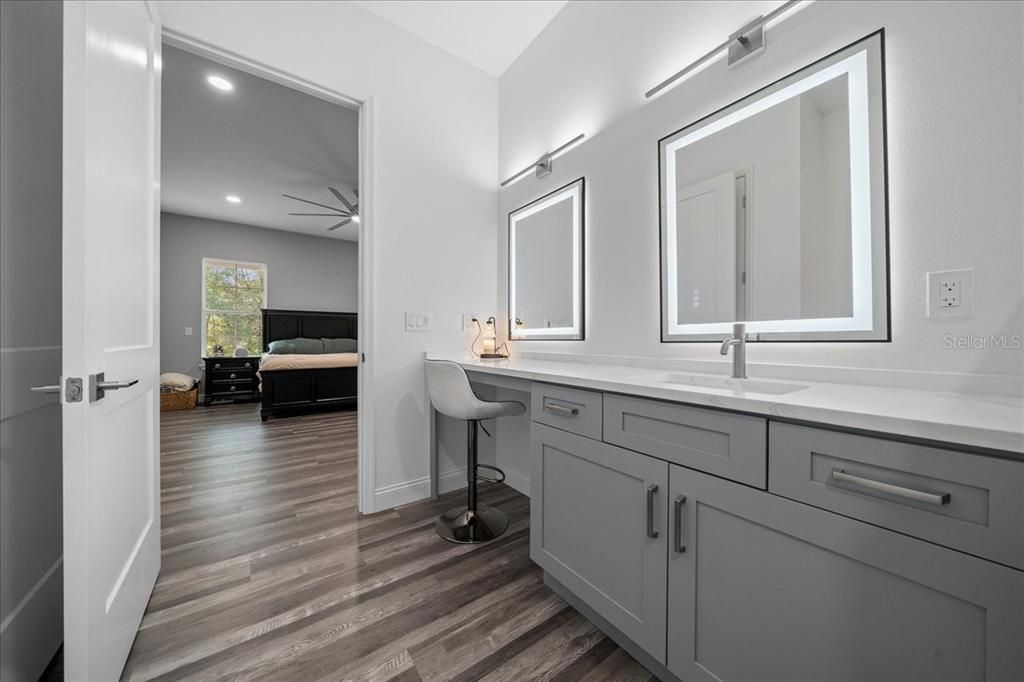 For Sale: $625,000 (2 beds, 2 baths, 1550 Square Feet)