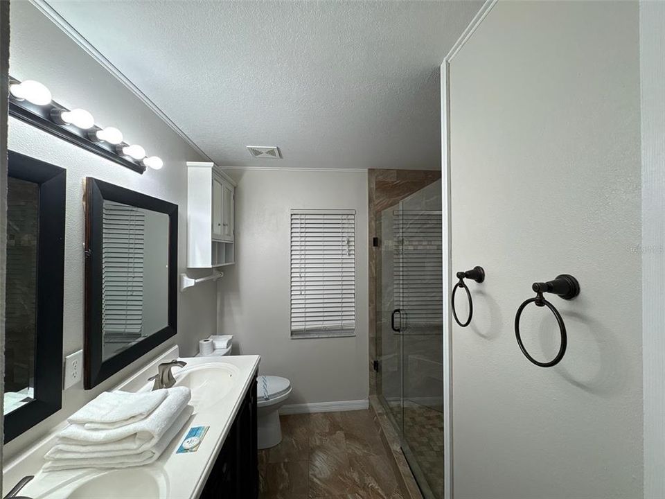 На продажу: $360,000 (3 спален, 2 ванн, 1263 Квадратных фут)