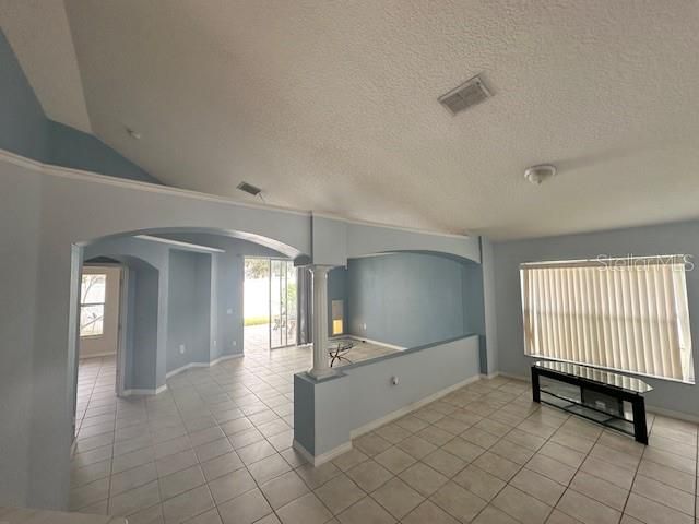 待售: $370,900 (4 贝兹, 2 浴室, 1766 平方英尺)