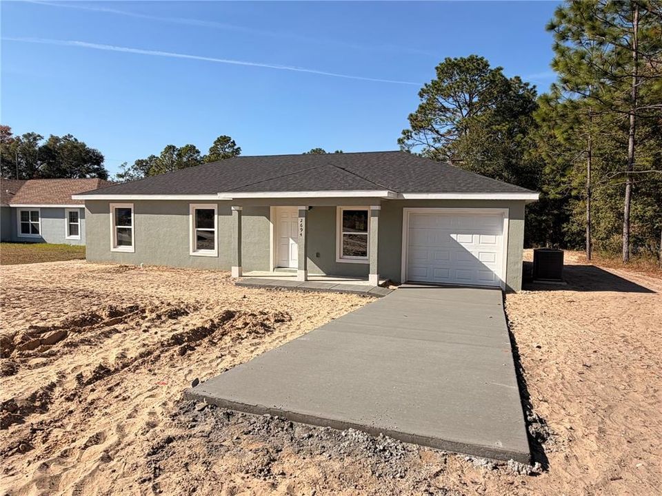 For Sale: $230,000 (3 beds, 2 baths, 1207 Square Feet)