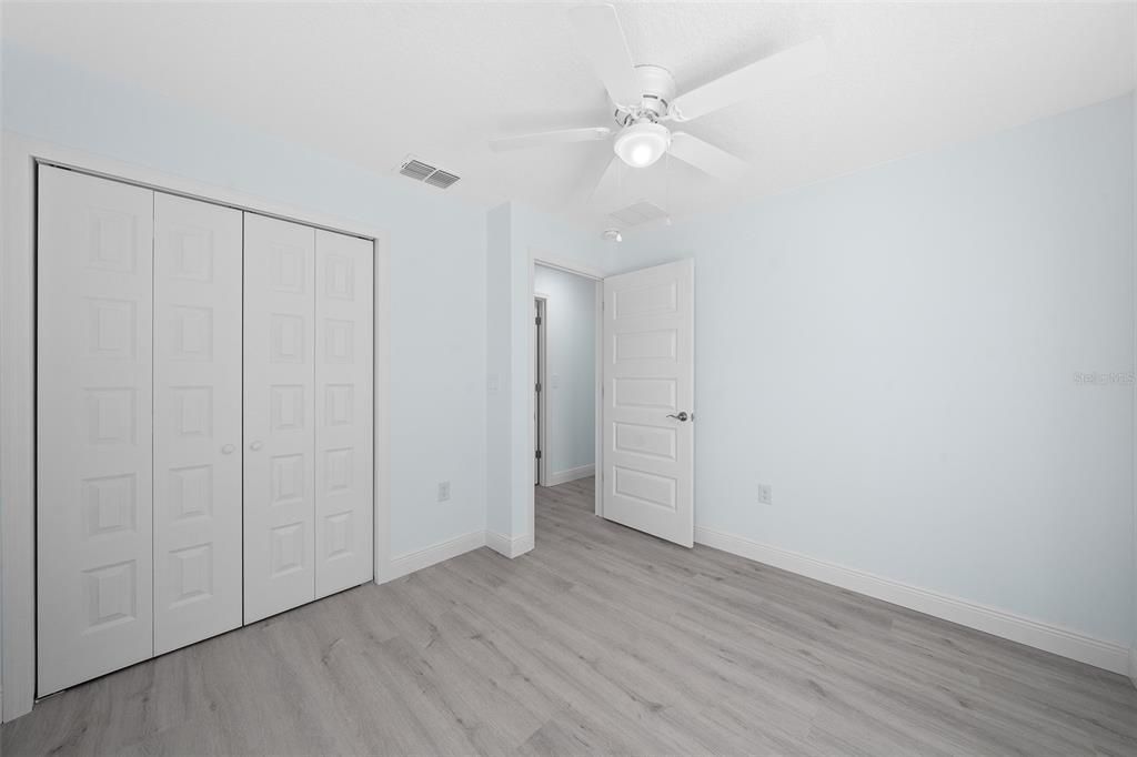 For Sale: $230,000 (3 beds, 2 baths, 1207 Square Feet)