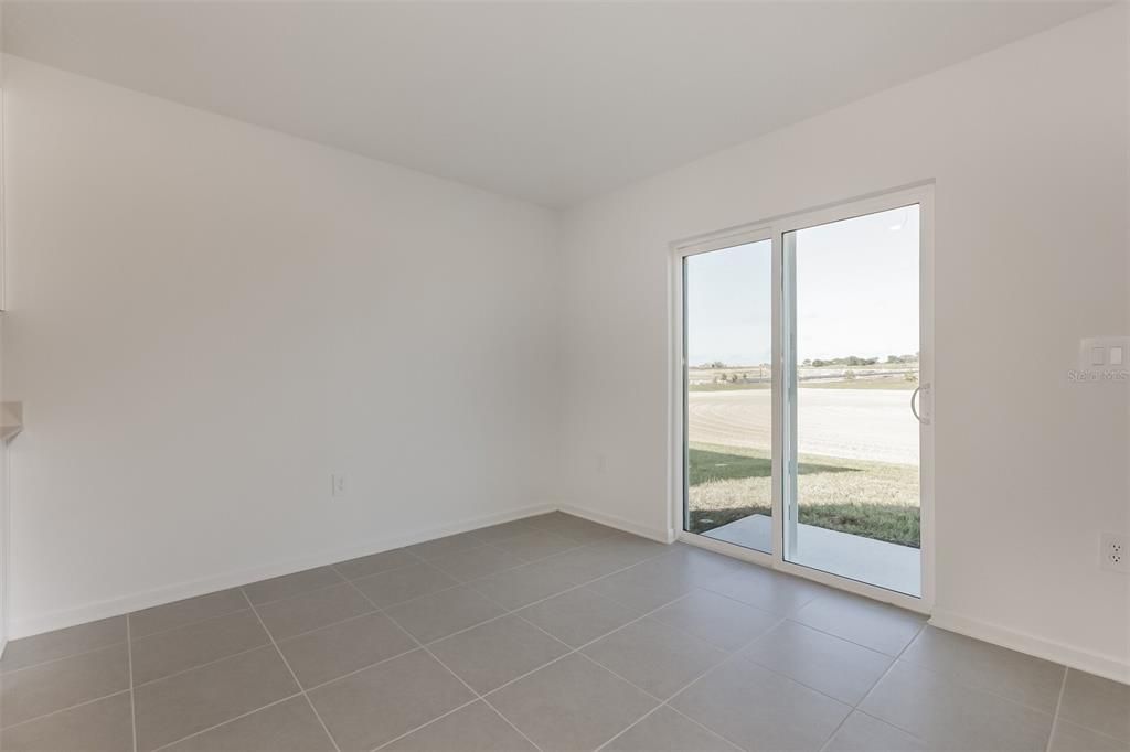 For Rent: $1,895 (4 beds, 2 baths, 1824 Square Feet)