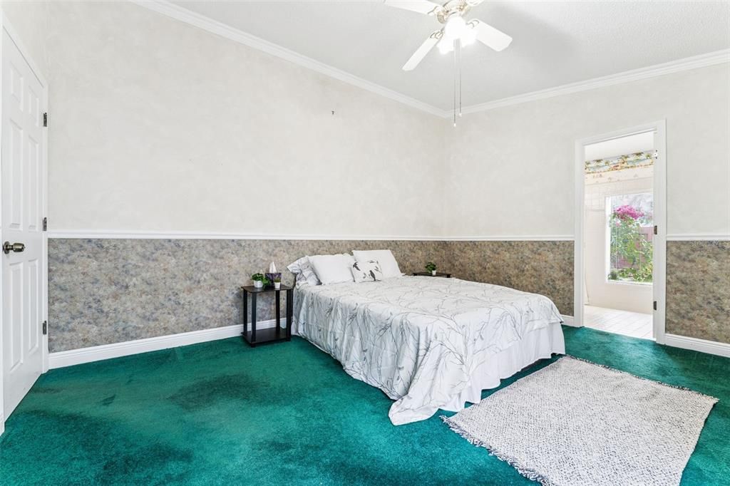 Activo con contrato: $270,000 (2 camas, 2 baños, 1052 Pies cuadrados)