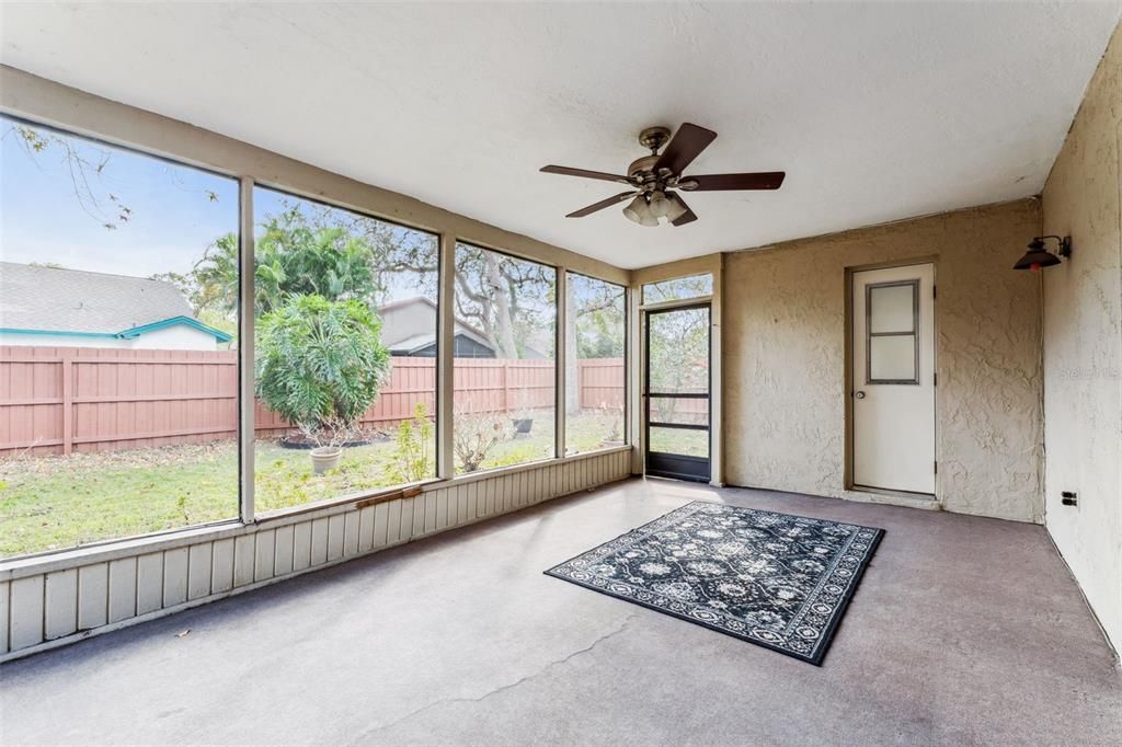 Activo con contrato: $270,000 (2 camas, 2 baños, 1052 Pies cuadrados)