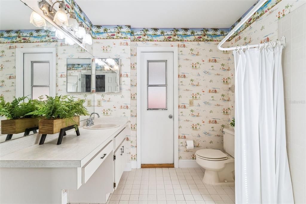 Activo con contrato: $270,000 (2 camas, 2 baños, 1052 Pies cuadrados)