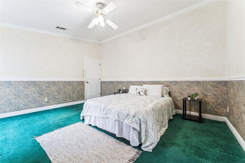 Activo con contrato: $270,000 (2 camas, 2 baños, 1052 Pies cuadrados)