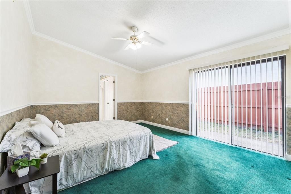 Activo con contrato: $270,000 (2 camas, 2 baños, 1052 Pies cuadrados)