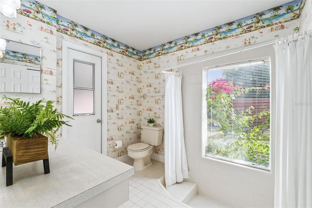 Activo con contrato: $270,000 (2 camas, 2 baños, 1052 Pies cuadrados)