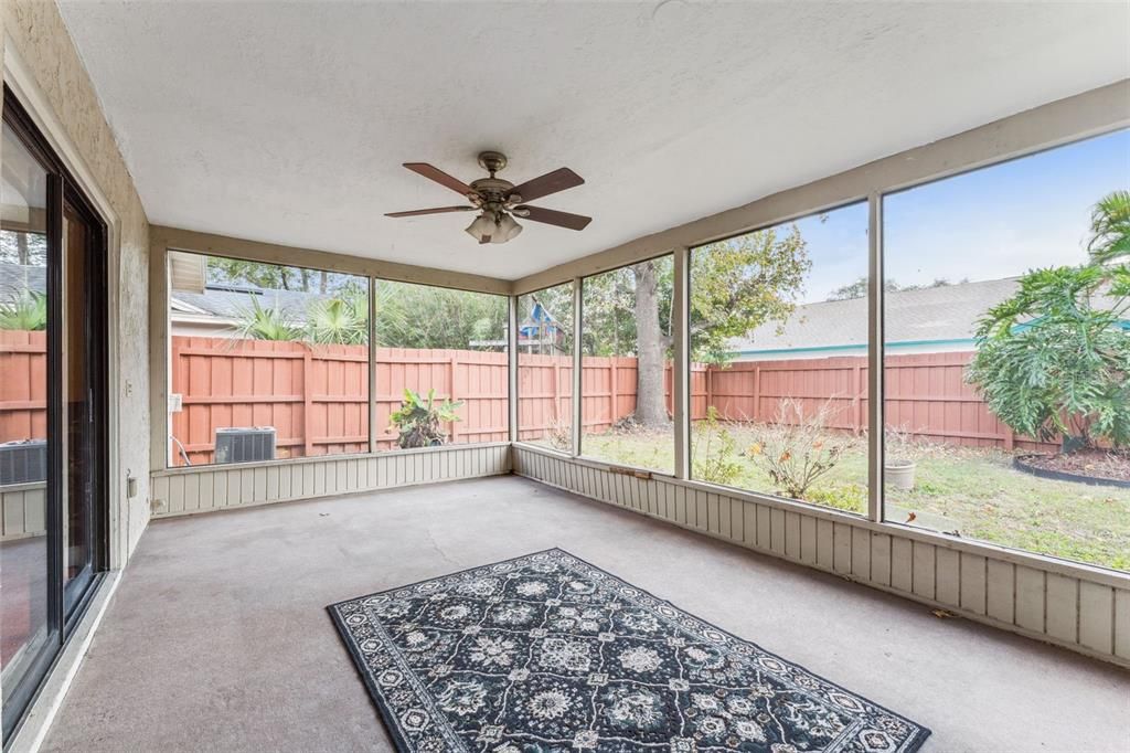 Activo con contrato: $270,000 (2 camas, 2 baños, 1052 Pies cuadrados)