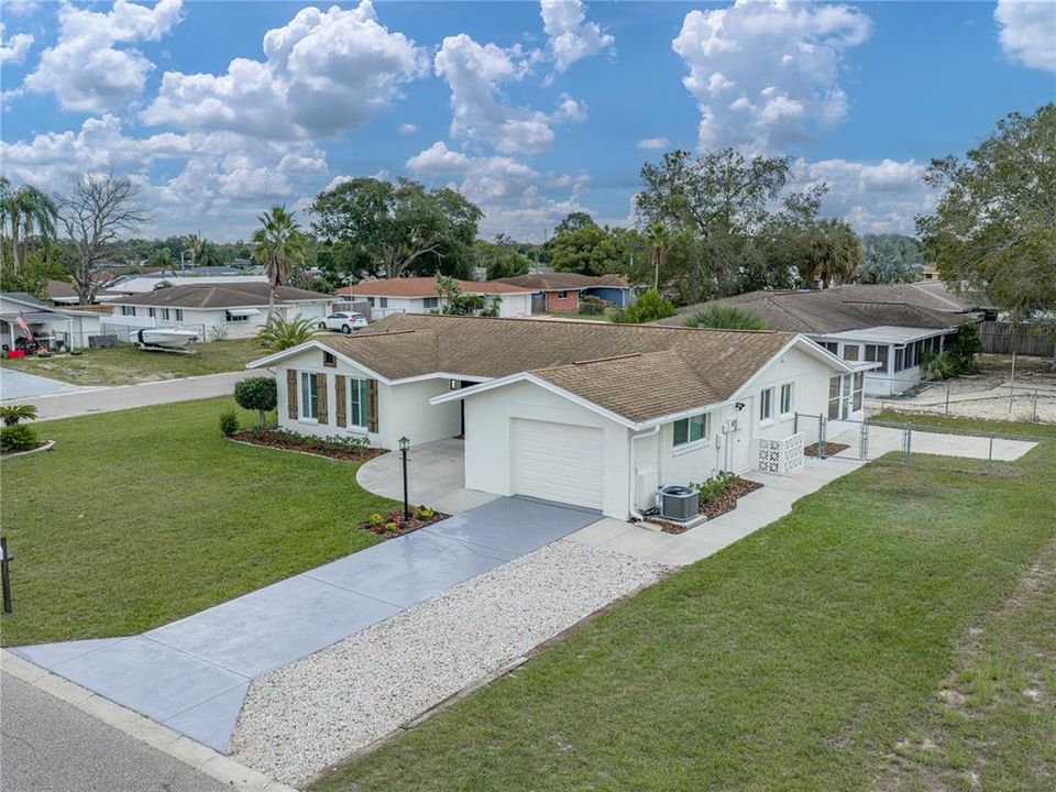 Active With Contract: $280,000 (3 beds, 2 baths, 1284 Square Feet)