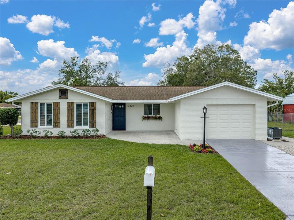 Active With Contract: $280,000 (3 beds, 2 baths, 1284 Square Feet)