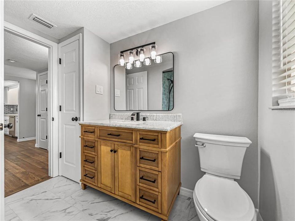 Active With Contract: $280,000 (3 beds, 2 baths, 1284 Square Feet)