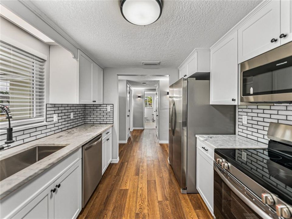 Active With Contract: $280,000 (3 beds, 2 baths, 1284 Square Feet)