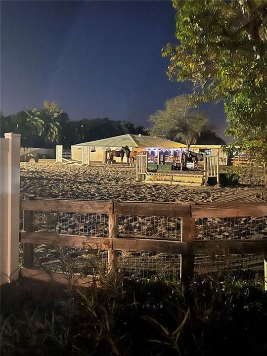 На продажу: $3,100,000 (6 спален, 4 ванн, 6029 Квадратных фут)