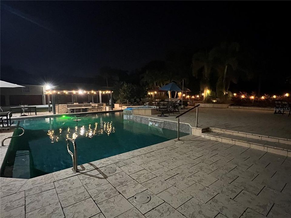 На продажу: $3,100,000 (6 спален, 4 ванн, 6029 Квадратных фут)