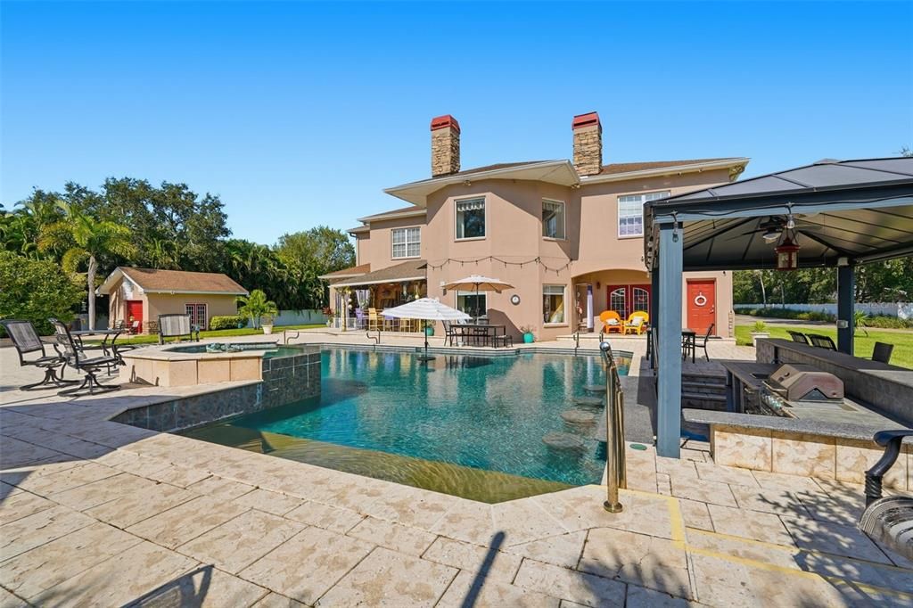 На продажу: $3,500,000 (6 спален, 4 ванн, 6029 Квадратных фут)