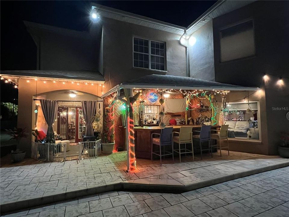 На продажу: $3,100,000 (6 спален, 4 ванн, 6029 Квадратных фут)