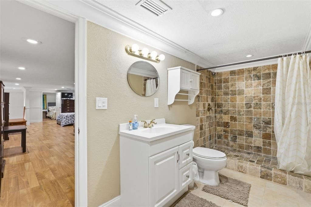 На продажу: $3,500,000 (6 спален, 4 ванн, 6029 Квадратных фут)