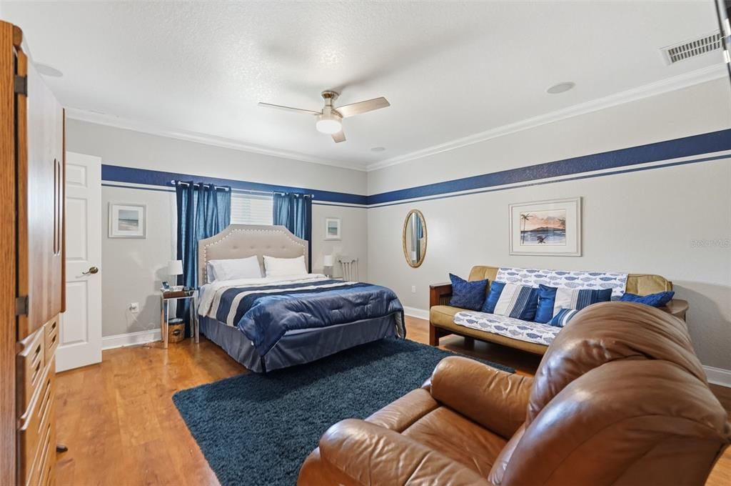 На продажу: $3,500,000 (6 спален, 4 ванн, 6029 Квадратных фут)