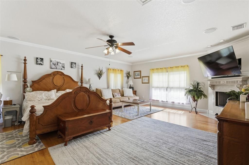 На продажу: $3,500,000 (6 спален, 4 ванн, 6029 Квадратных фут)