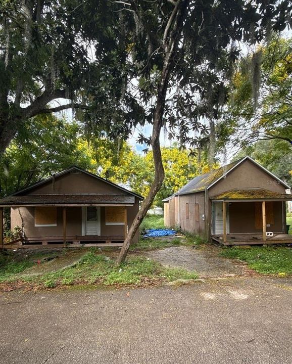 На продажу: $69,000 (4 спален, 2 ванн, 1392 Квадратных фут)