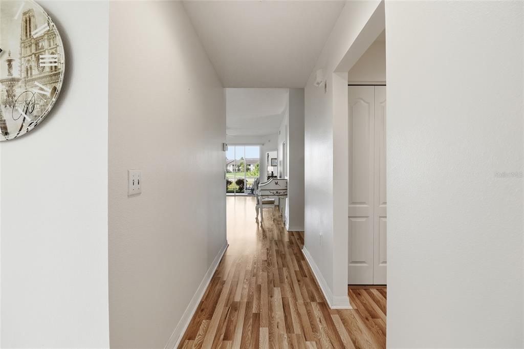 For Sale: $245,500 (2 beds, 2 baths, 1433 Square Feet)