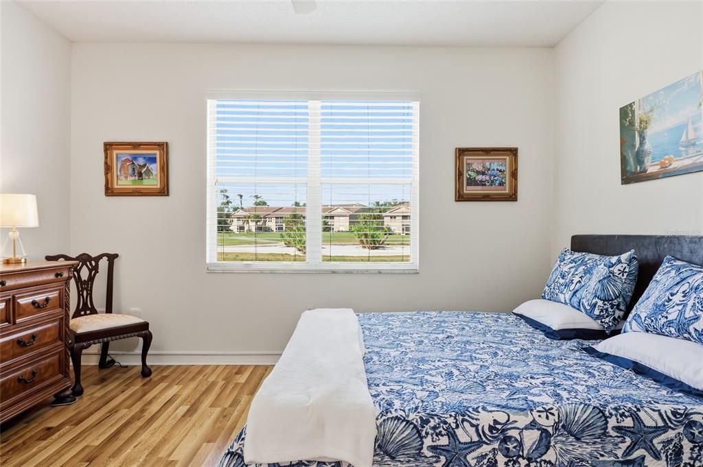 For Sale: $245,500 (2 beds, 2 baths, 1433 Square Feet)